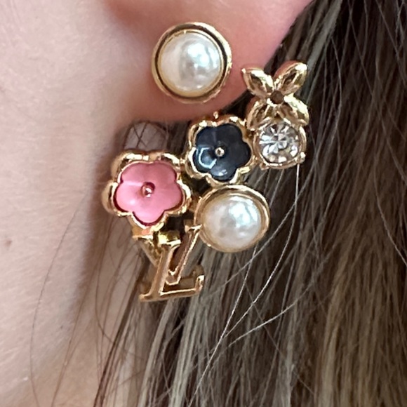 Louis Vuitton Jewelry - Louis Vuitton authentic 100%Floral Enamel and Pearl Earrings